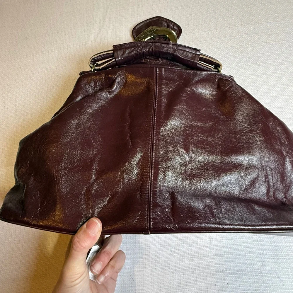 Vintage Burgundy Leather Handbag Top Handle Purse Gold‎ Tone Clasp